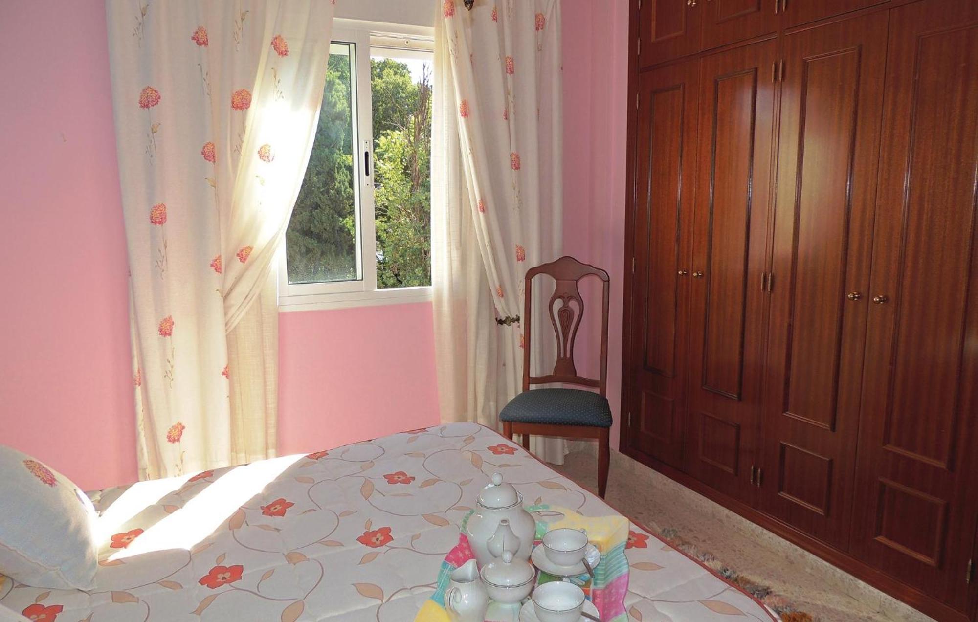 3 Bedroom Nice Apartment In Jerez De La Frontera Exterior foto