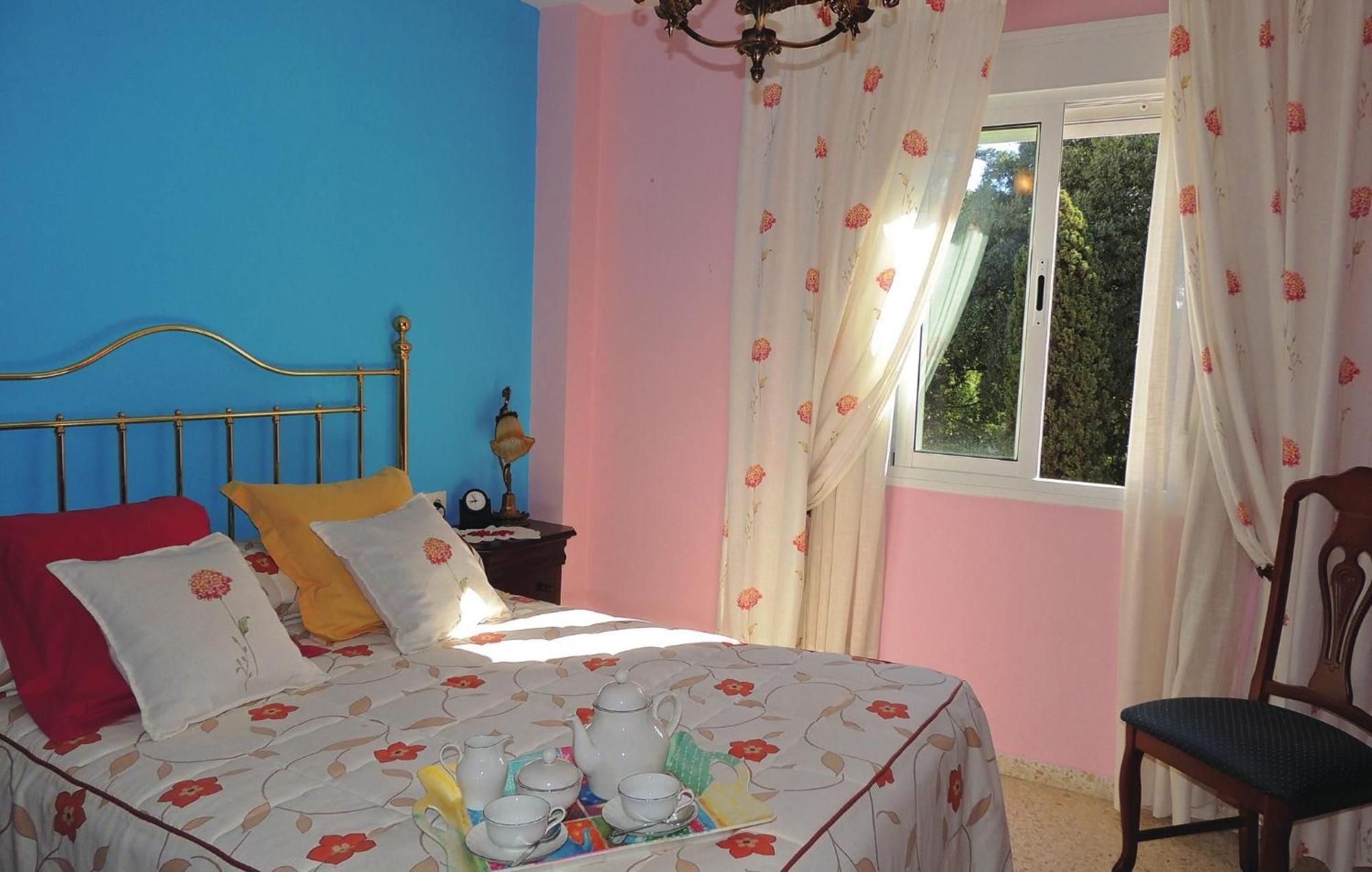 3 Bedroom Nice Apartment In Jerez De La Frontera Exterior foto